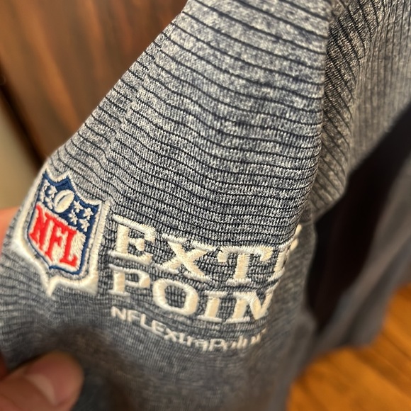 Brand new with tags Cutter and Buck womens super bowl sweater! - Picture 2 of 3